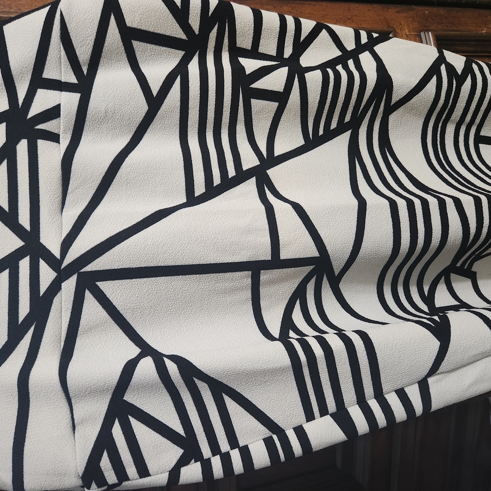 LuLaRoe Black and White Geometric Pencil Skirt